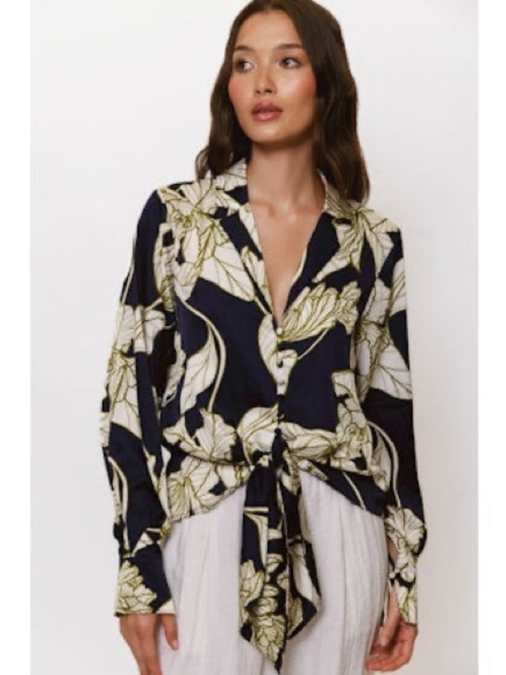 NWT Hutch Carys Top in Navy Dramatic Vining Iris